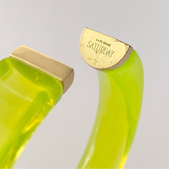 Kate Spade SATURDAY Bright Neon Yellow Lucite Bracelet & Earrings Jewelry Set - Picture 9 of 14